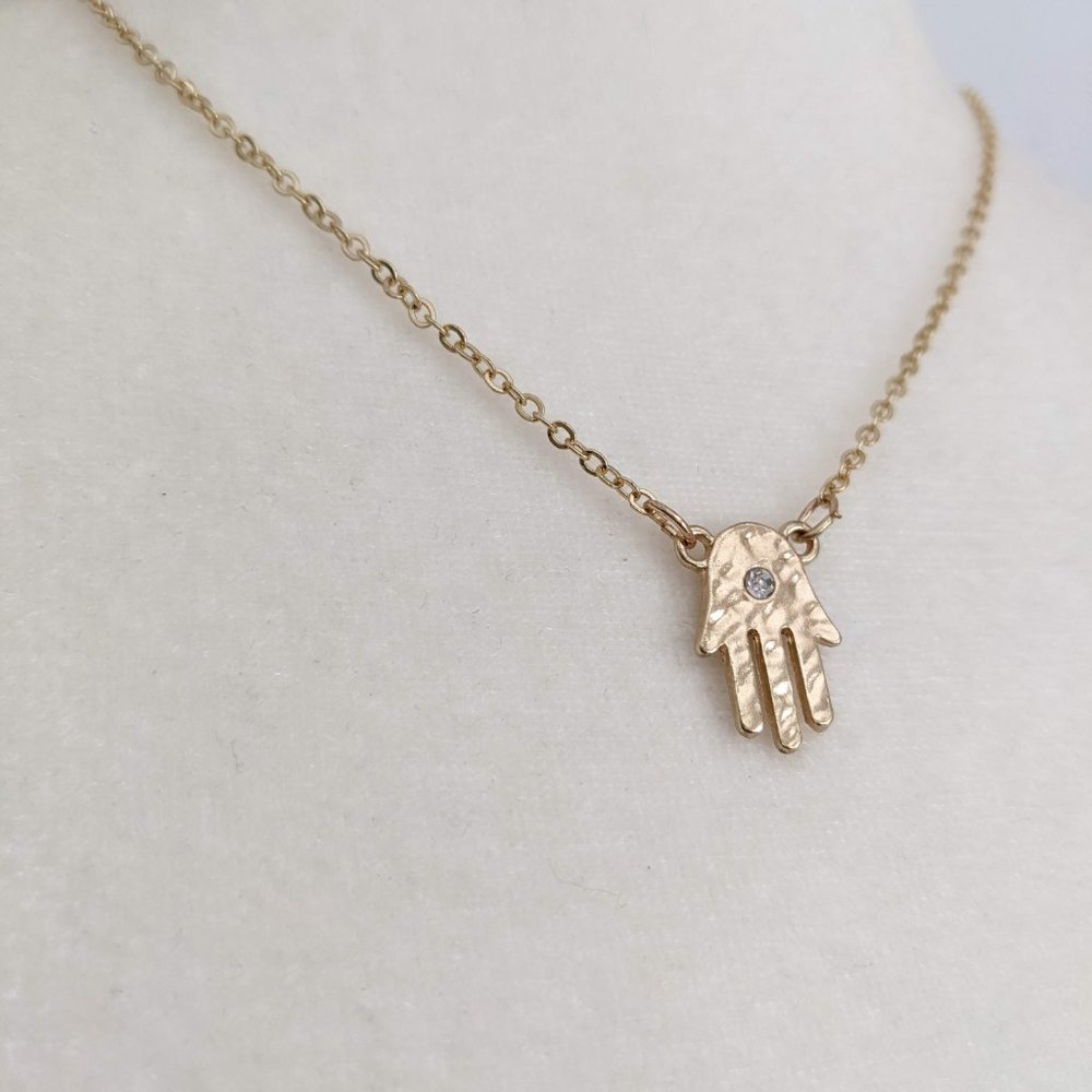 INSPIRED LIFE Hamsa Pendant Necklace